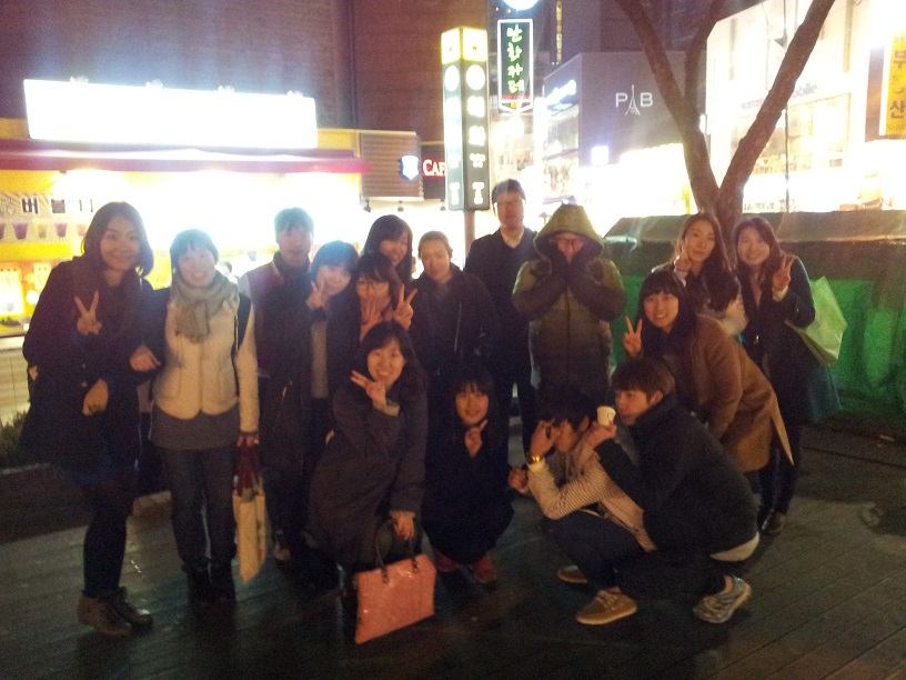 20130305_210631.jpg : [2013 캠퍼스전도 & 예람제] 3/5 2진 대학로 전도현장