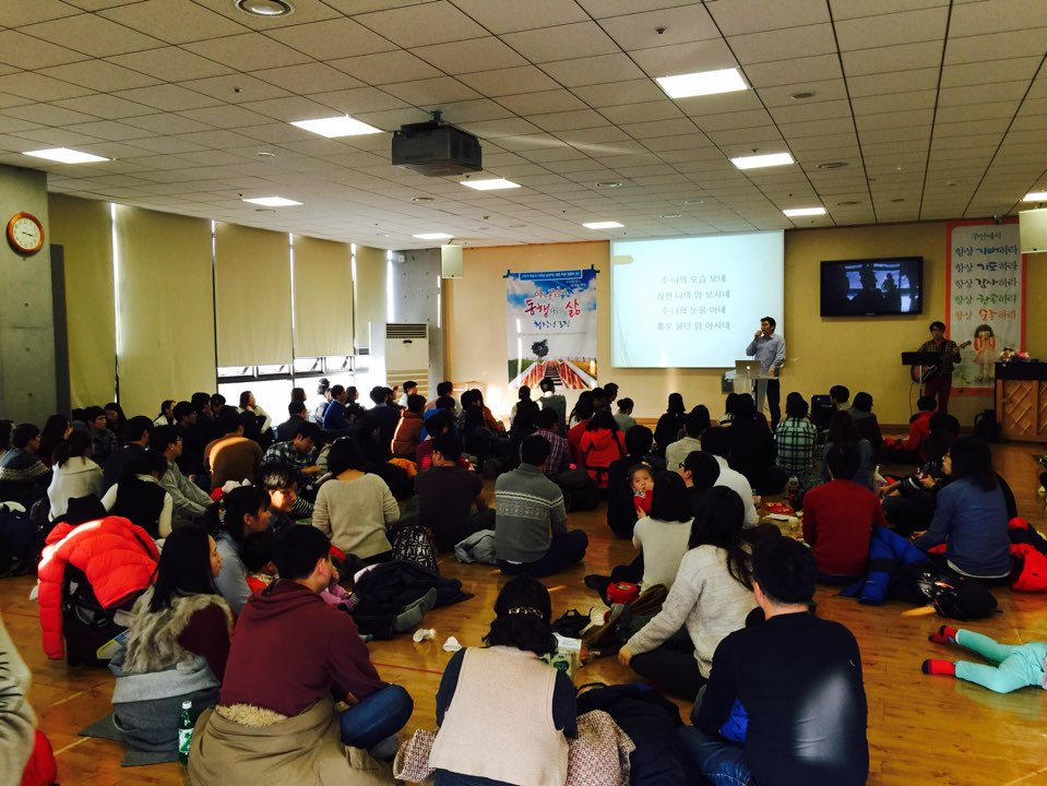 KakaoTalk_20150108_083926704.jpg : (하나님과 동행하는) 청장년 3진 주일 보고 KakaoTalk_20150108_083926704.jpg : (하나님과 동행하는) 청장년 3진 주일 보고