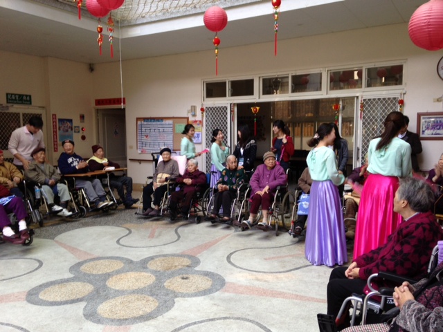 사진.JPG : [동세시은당]셋째날 사역보고