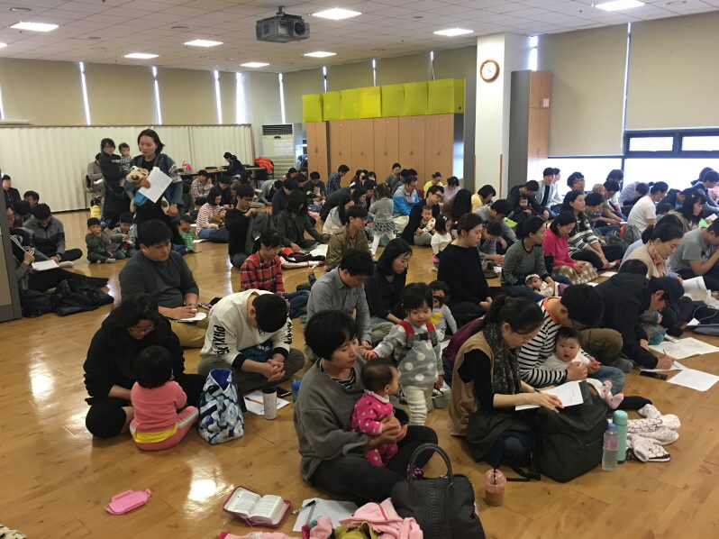 D(16.4.9 예비모임) 유아세례003.JPG : [2016.4.9.土] 유아세례 예비모임